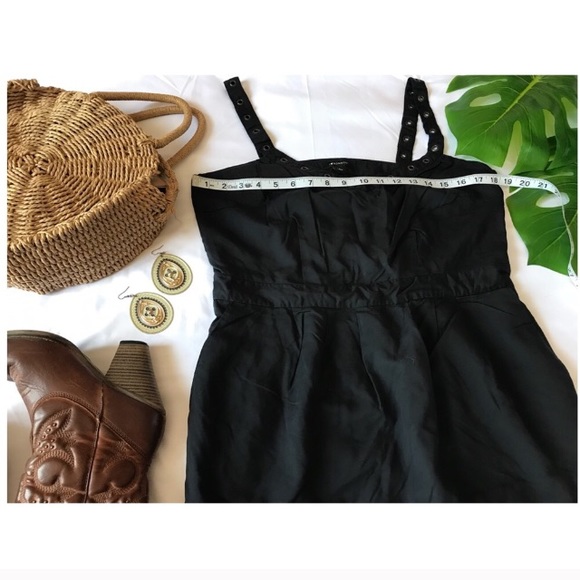 Little black dress - Picture 3 of 8